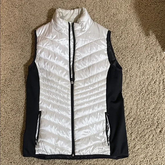 Xersion Black and White Quilted Vest - Picture 1 of 2